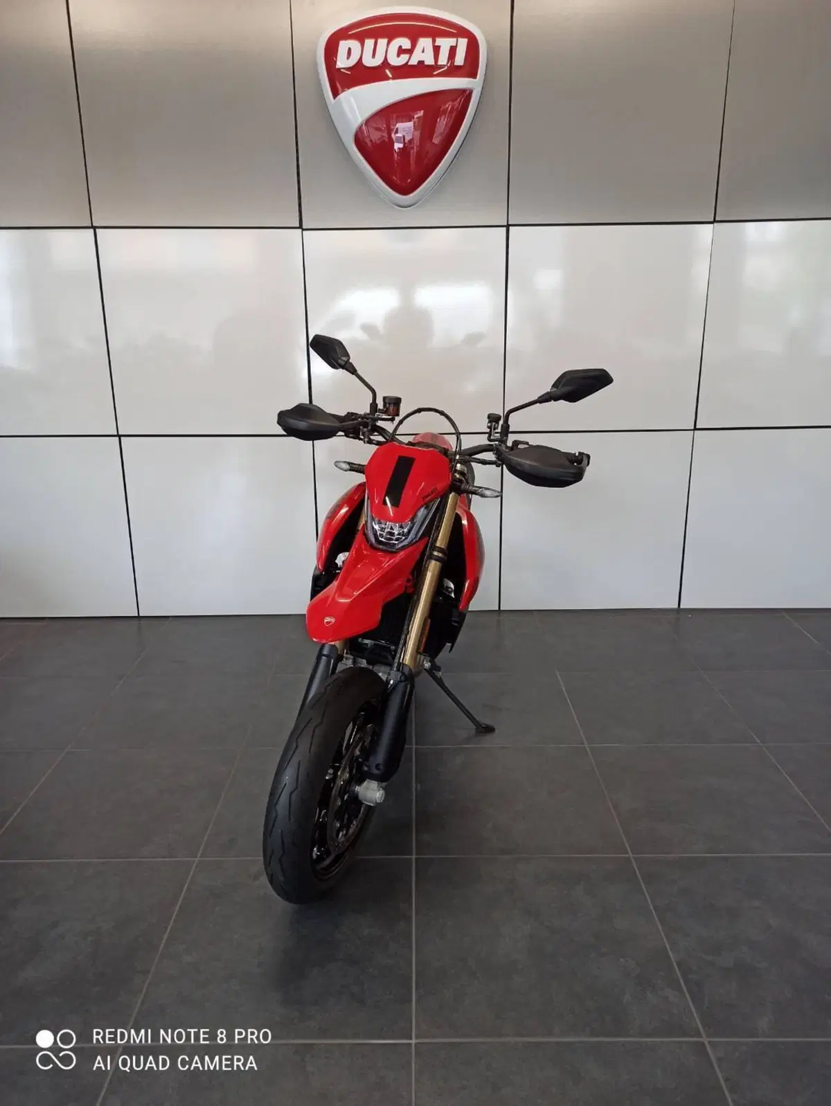 Ducati Hypermotard 698 Mono (2024 - 26) (4)