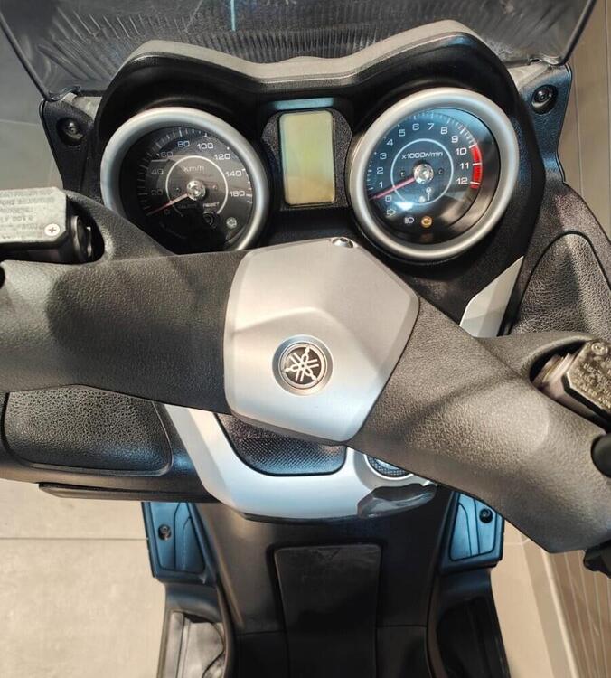 Yamaha X-Max 125 (2014 - 16) (2)