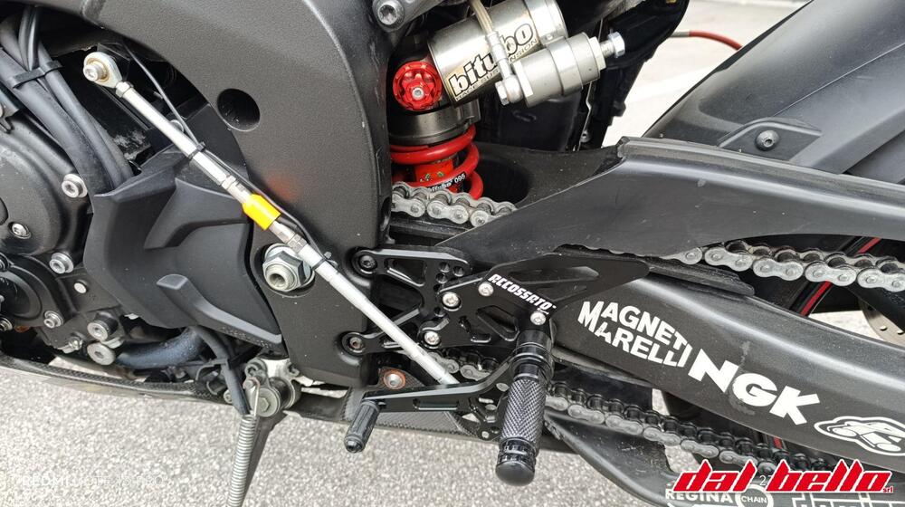 Yamaha YZF R1 (2007 - 08) (4)