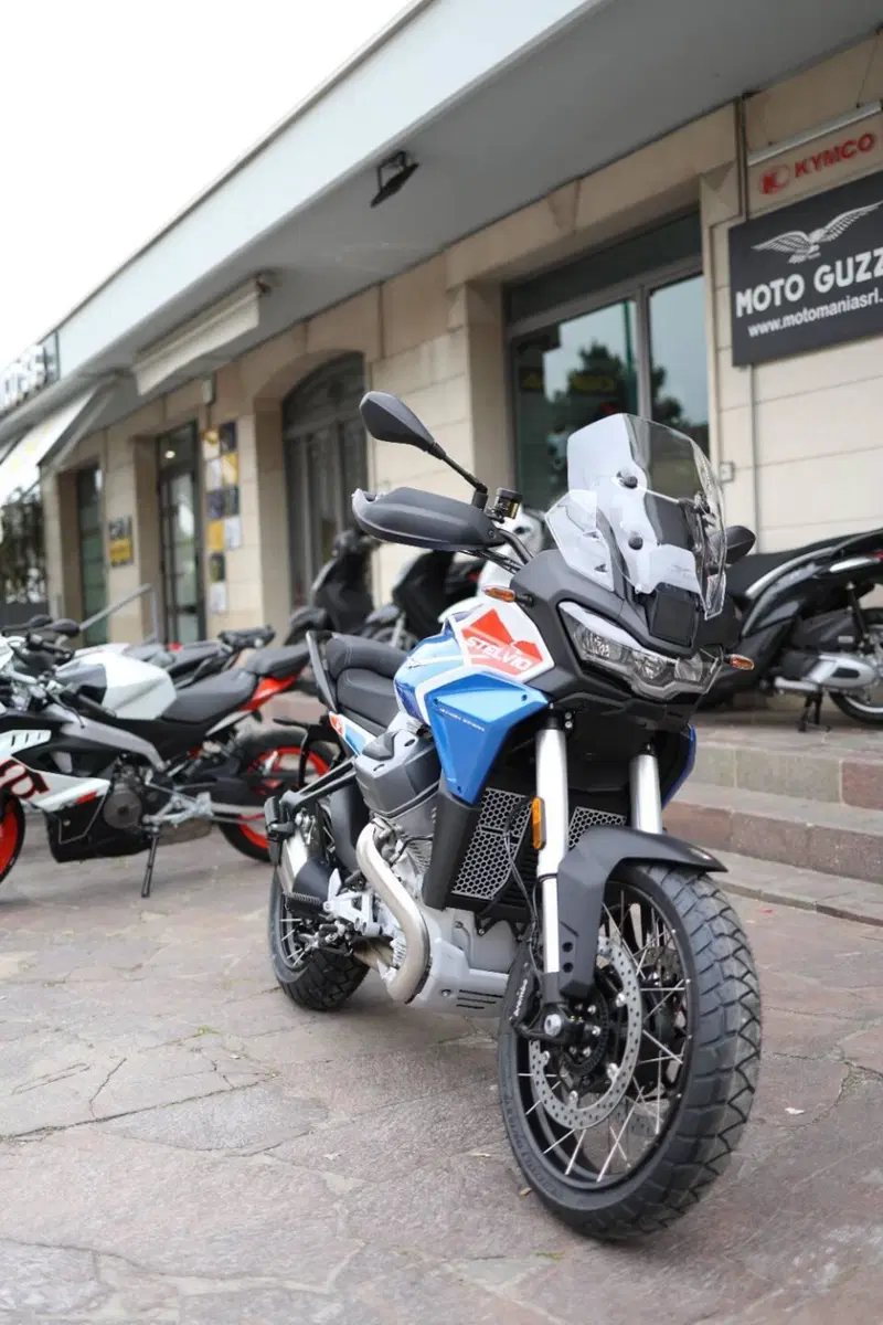 Moto Guzzi Stelvio Duecento Tributo (2025 - 26)