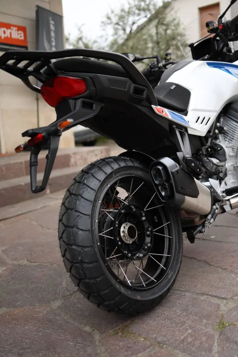 Moto Guzzi Stelvio Duecento Tributo (2025 - 26) (6)