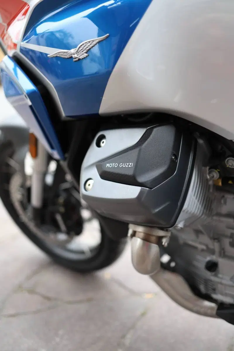 Moto Guzzi Stelvio Duecento Tributo (2025 - 26) (14)