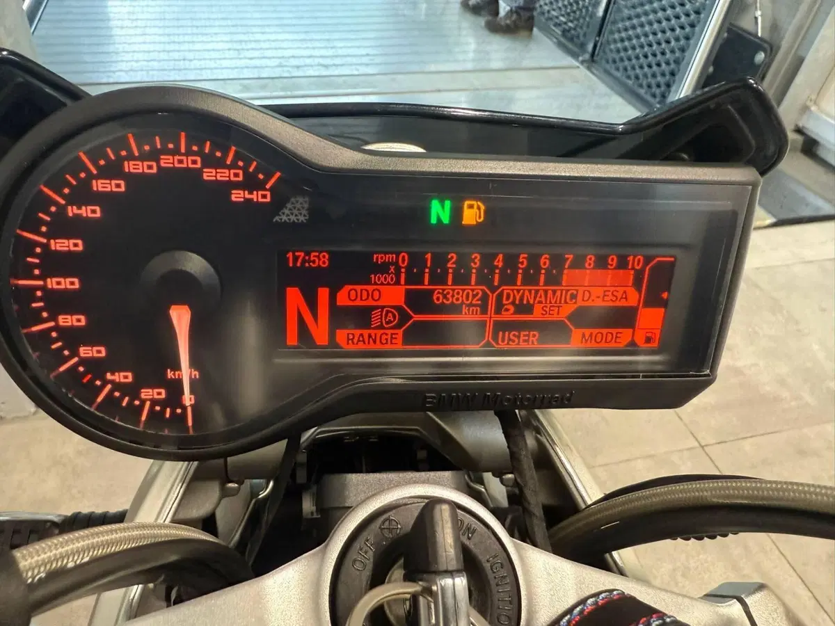 Bmw R 1200 R (2015 - 16) (18)