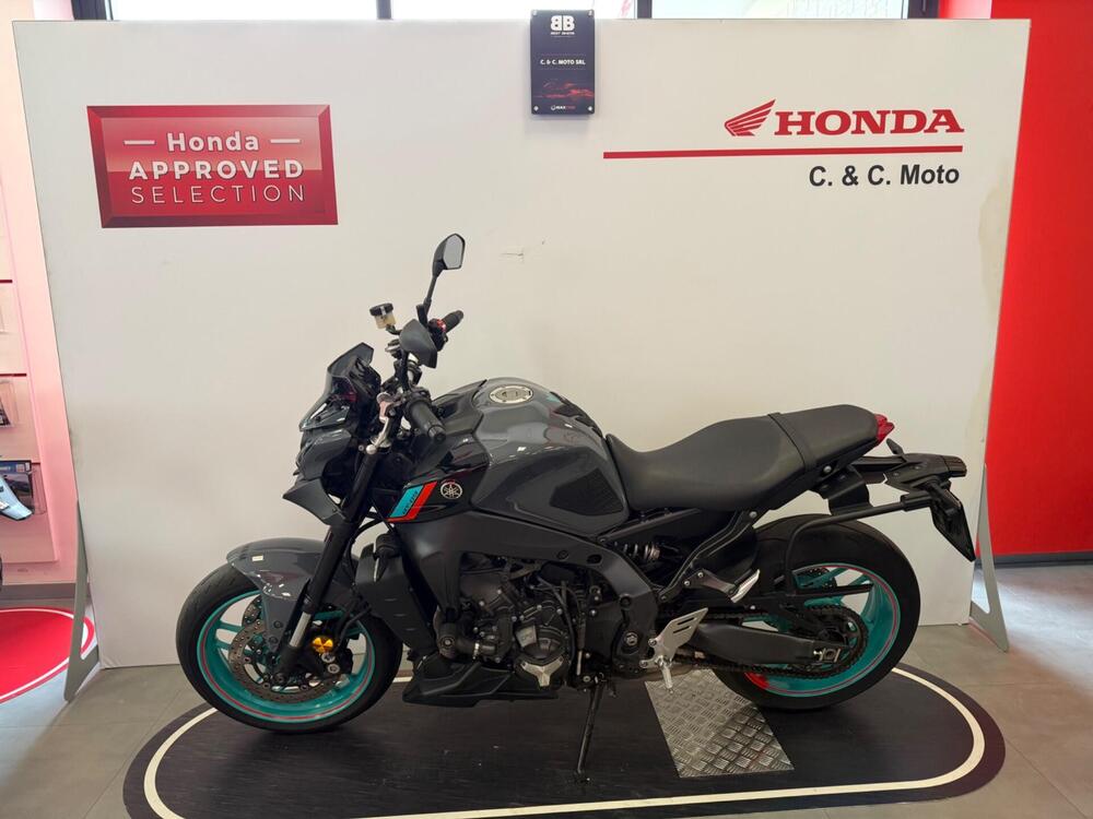 Yamaha MT-09 (2021 - 23) (2)