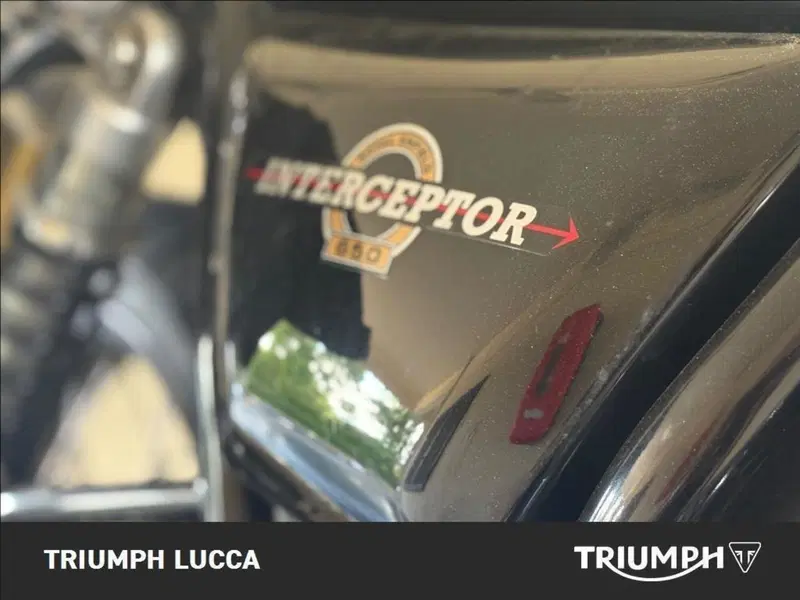 Royal Enfield Interceptor 650 (2021 - 26) (9)