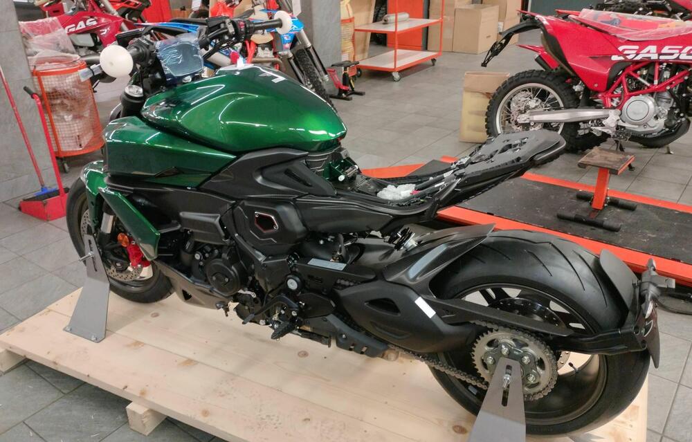 Ducati Diavel for Bentley (2024) (3)