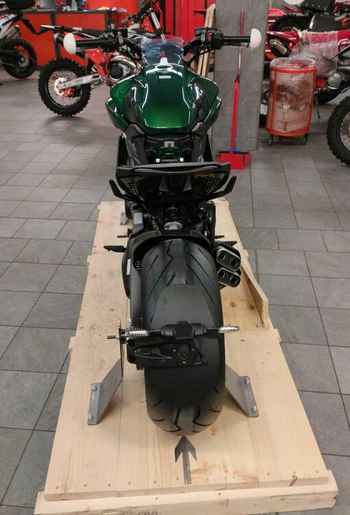 Ducati Diavel for Bentley (2024) (4)