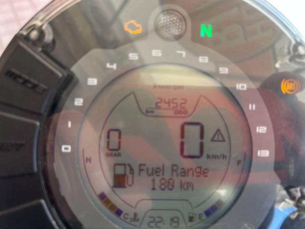 Husqvarna Svartpilen 125 (2021 - 23) (4)