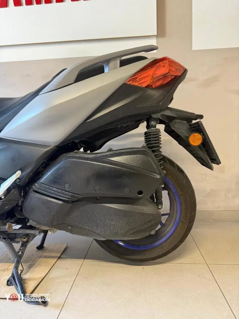 Yamaha X-Max 300 (2021 - 24) (7)