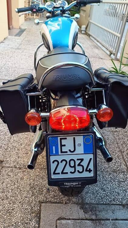 Triumph Bonneville T100 (2017 - 20) (5)