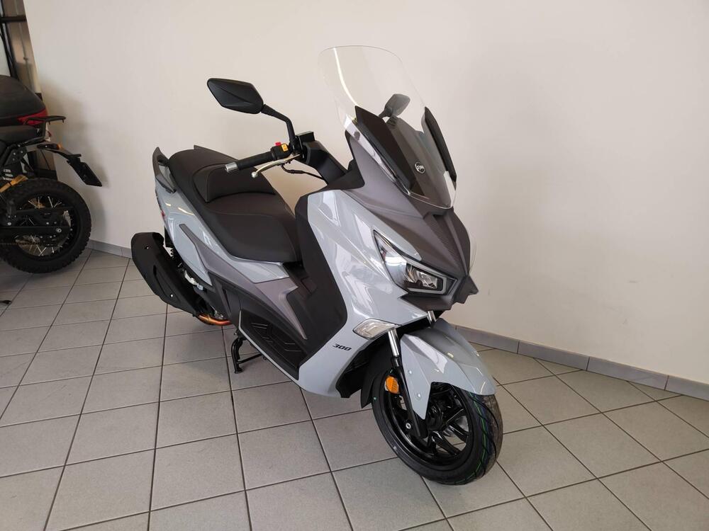 Sym Joymax 300 Z (2025) (2)