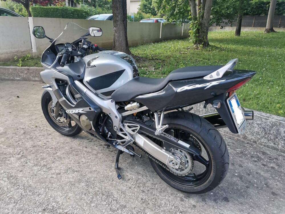 Honda CBR 600 F (2001 - 06) (3)