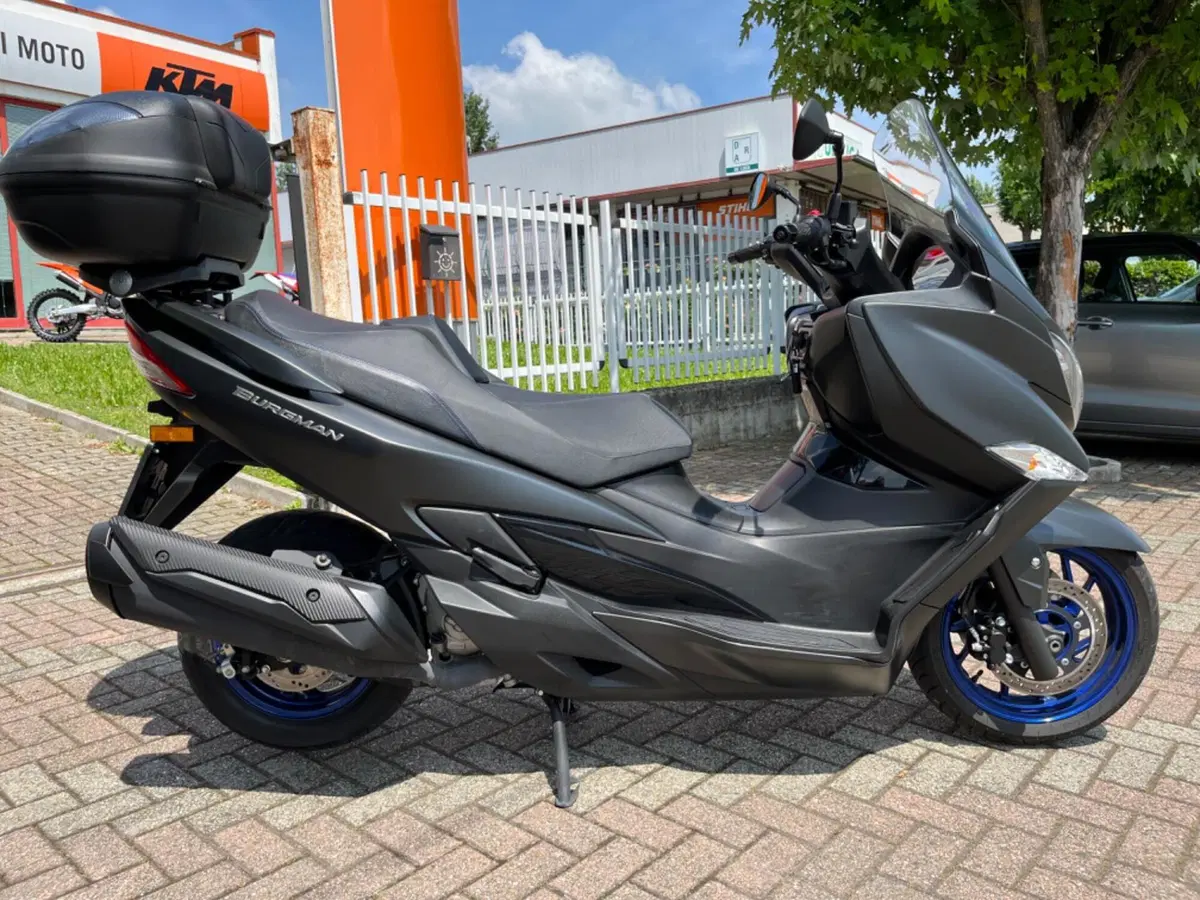 Suzuki Burgman 400 (2022 - 24)