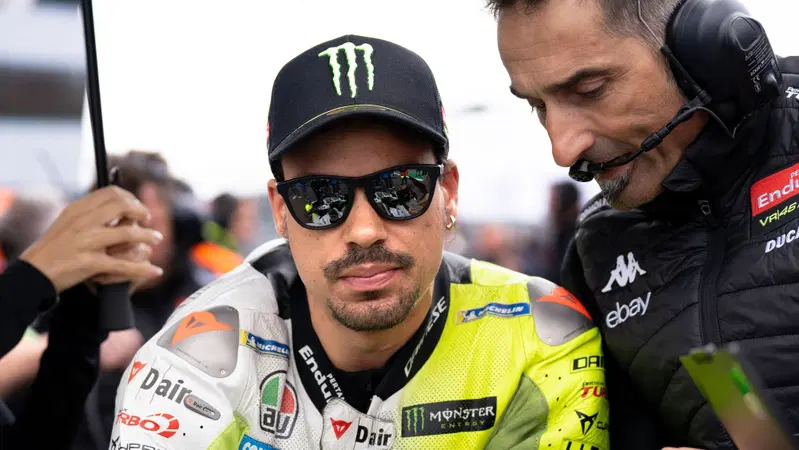 MotoGP 2025. GP del Regno Unito. Franco Morbidelli: "La bandiera rossa? Ennesima volta che Aleix Espargaro mi tira qualcosa addosso. Marc Marquez? &Egrave; stato pi&ugrave; bravo"