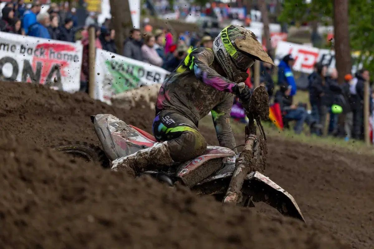 MXGP25 #9 Francia. Pari e patta Febvre e L. Coenen (MXGP) e sensazionale Laengenfelder (MX2) [VIDEO] (11)