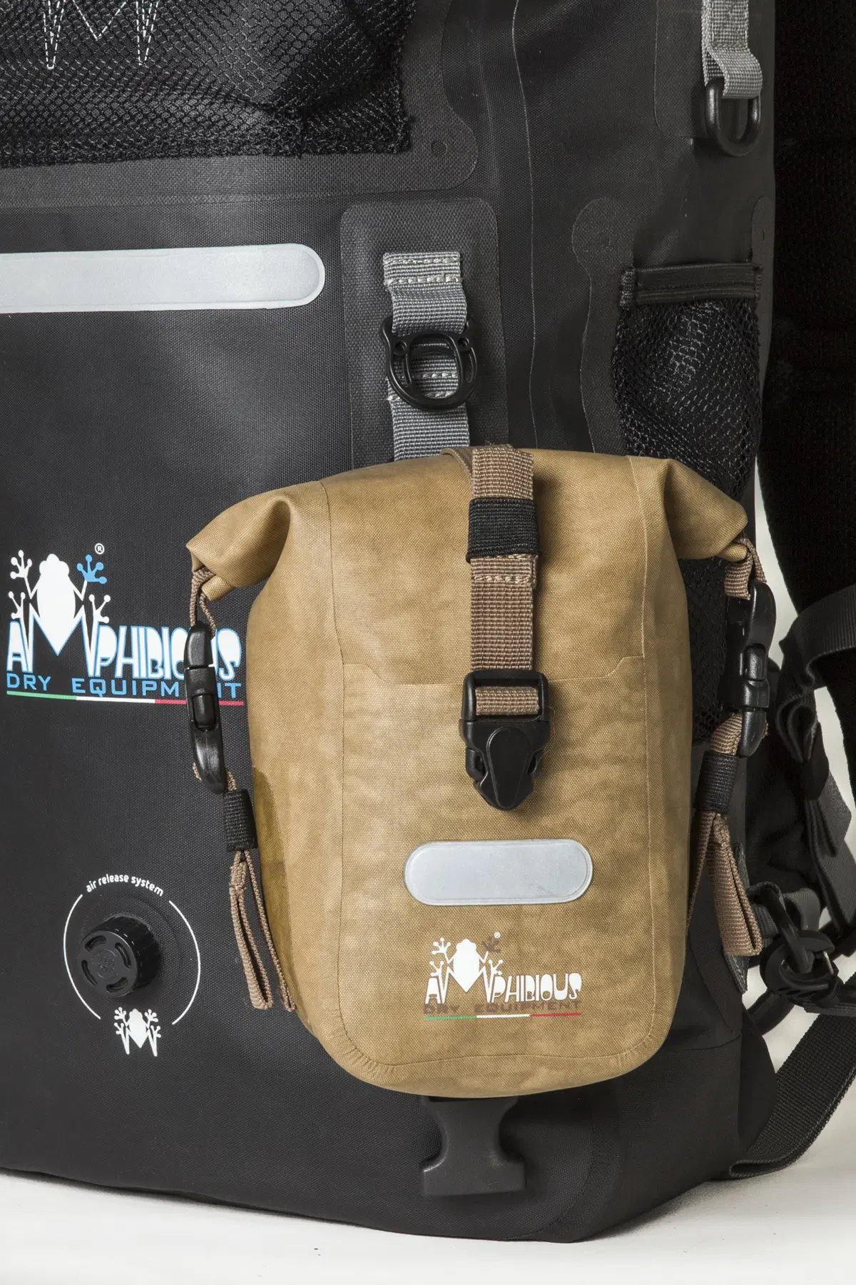 Amphibious presenta la linea Desert 2015 (42)