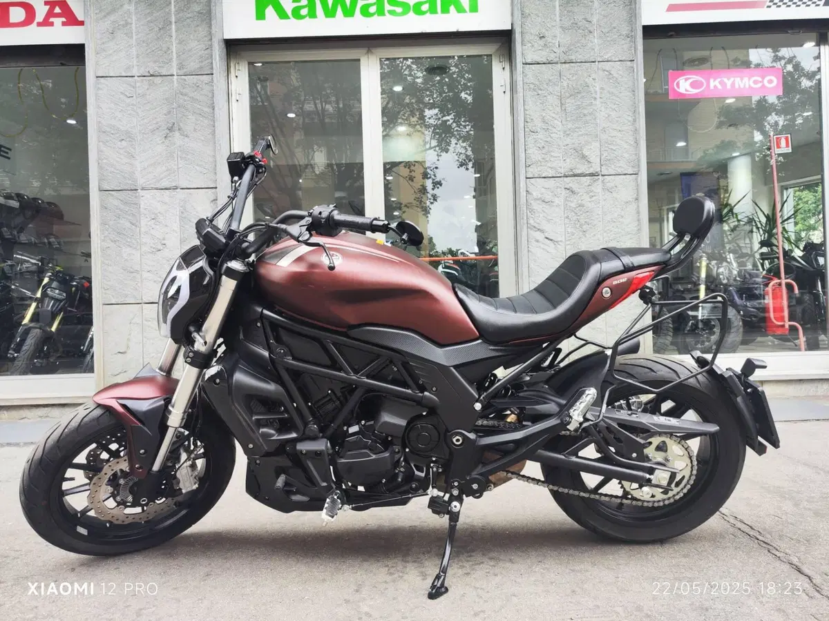 Benelli 502 C (2021 - 25)