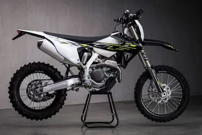 Triumph TF 250-E (2026) nuova