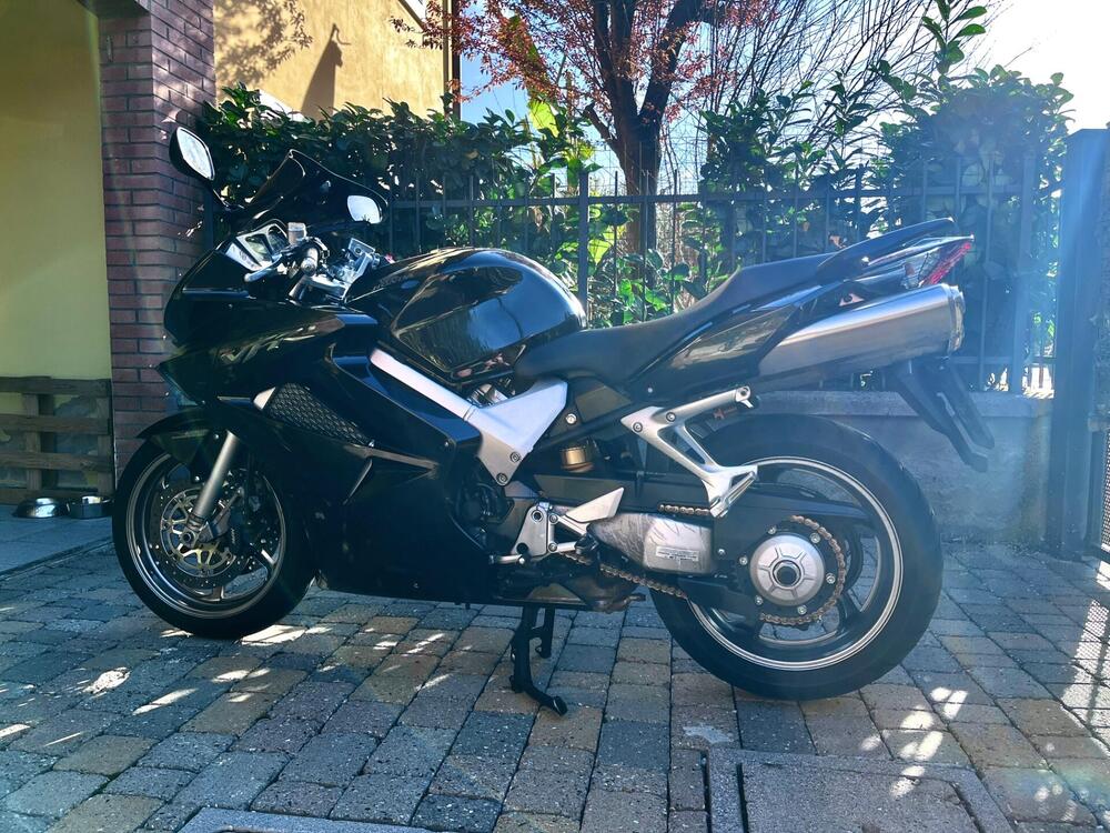 Honda VFR 800 (2006 - 13) (4)