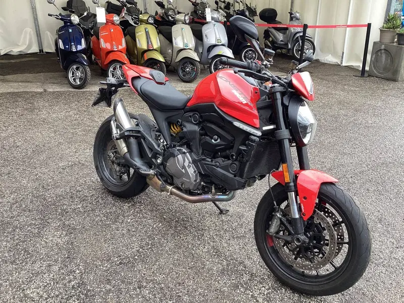 Ducati Monster 937 + (2021 - 25)