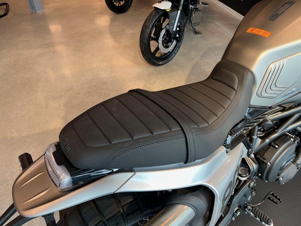 Benelli Leoncino 800 (2022 - 25) (5)