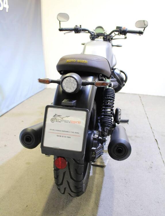 Moto Guzzi V7 Stone Centenario (2021 - 22) (5)