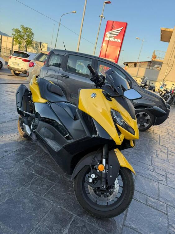 Yamaha T-Max 560 (2022 - 24)