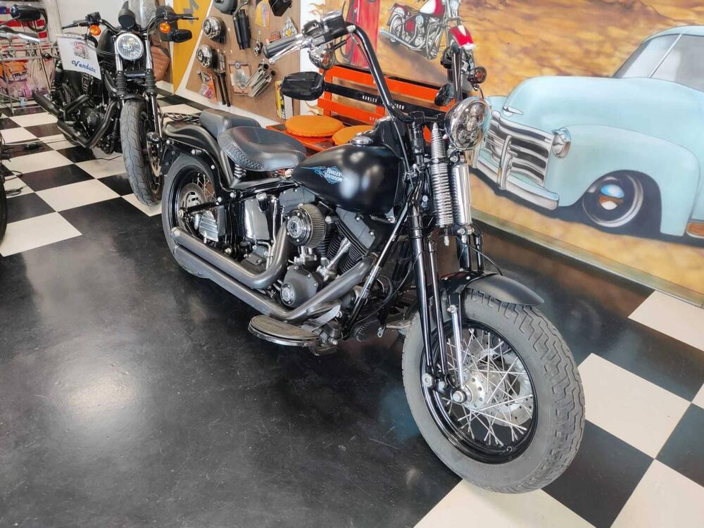 Harley-Davidson 1584 Cross Bones (2008 - 11) - FLSTSB (5)