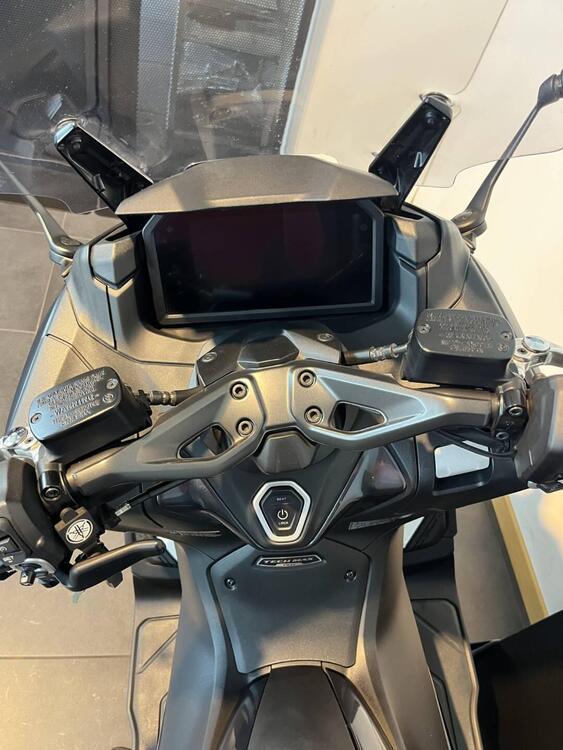 Yamaha T-Max 560 Tech Max (2022 - 24) (4)