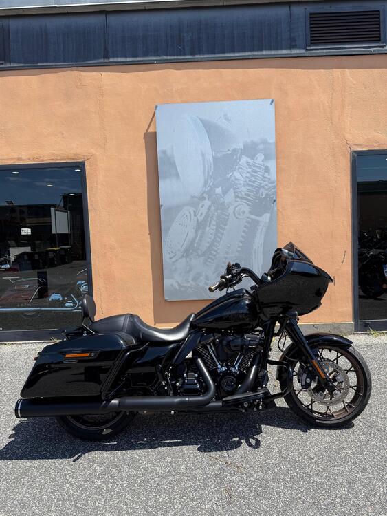 Harley-Davidson Road Glide ST (2022 - 23)