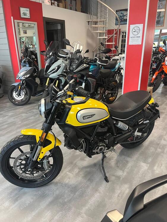 Ducati Scrambler 800 Icon (2021 - 22) (2)