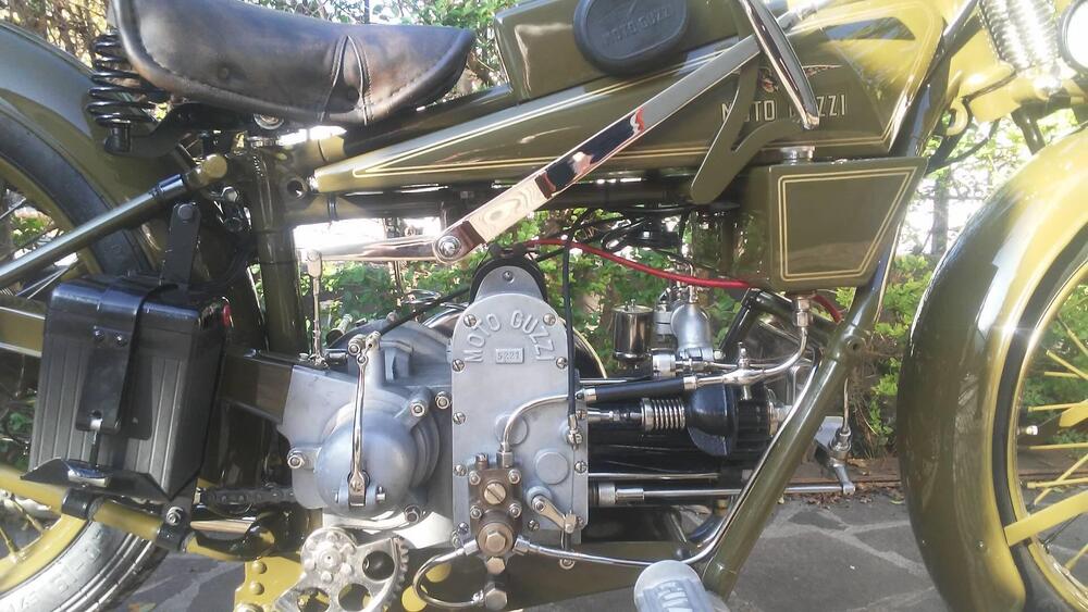 Moto Guzzi sport 13 (5)