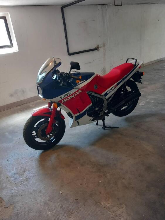 Honda VF500F2 (4)