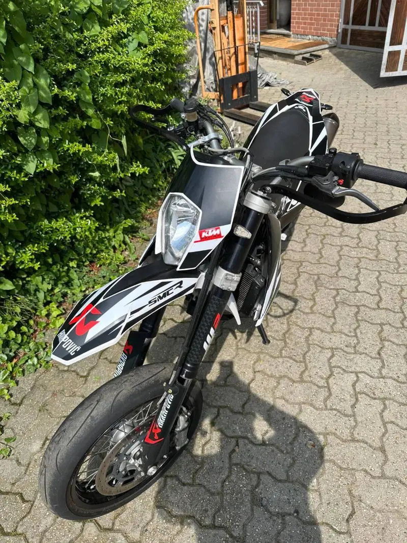 KTM 690 SMC (2008- 11) (7)