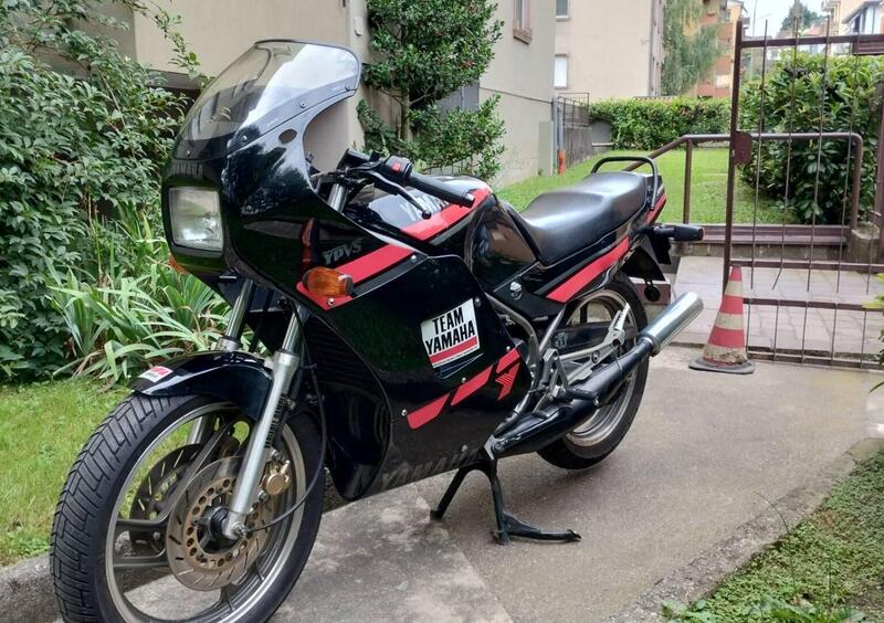 Vendo Yamaha RD 350 LCF (1988 - 93) usata a Como (codice