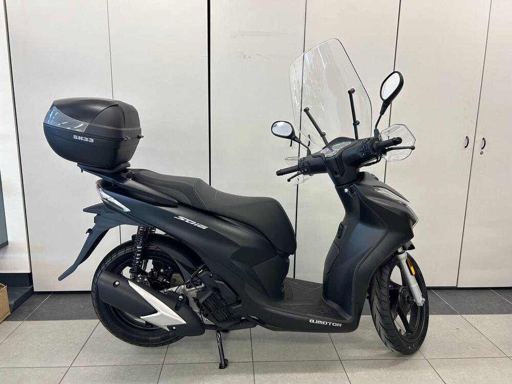 QJ Motor LLM 125 (2024) (4)