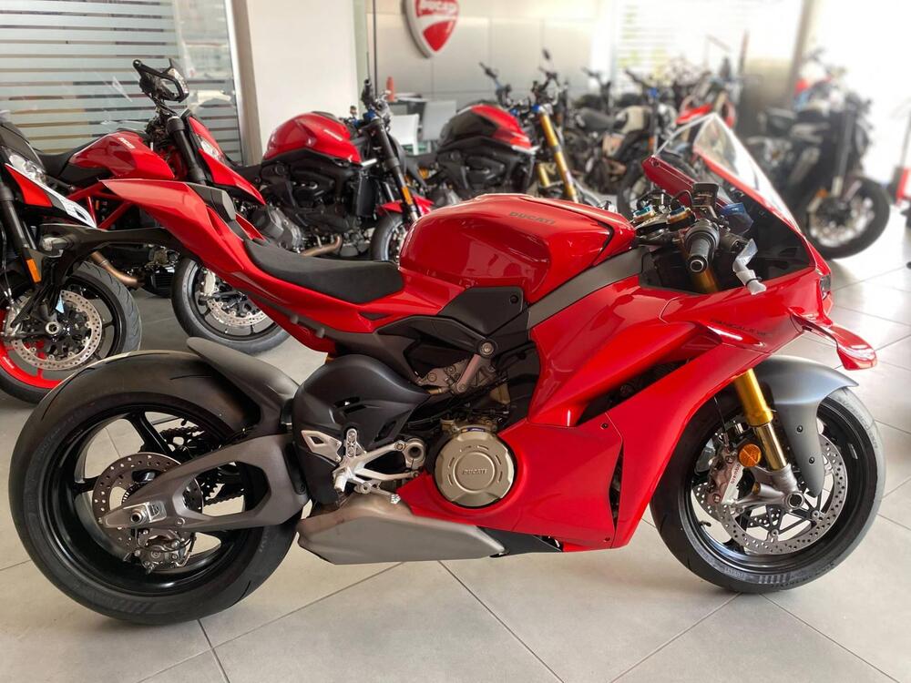 Ducati Panigale V4 S (2025)