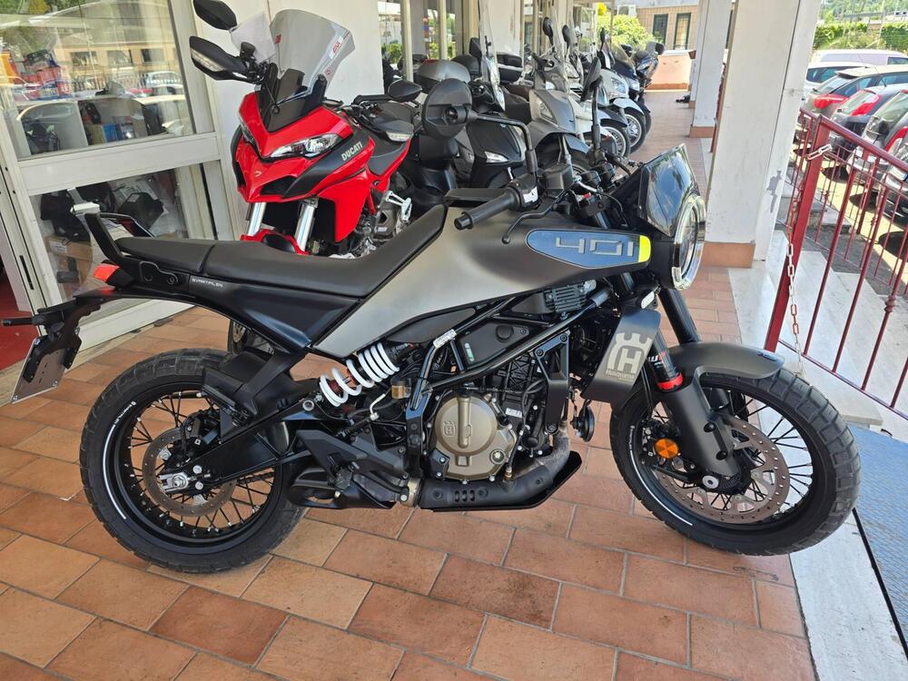 Husqvarna Svartpilen 401 (2024 - 25)