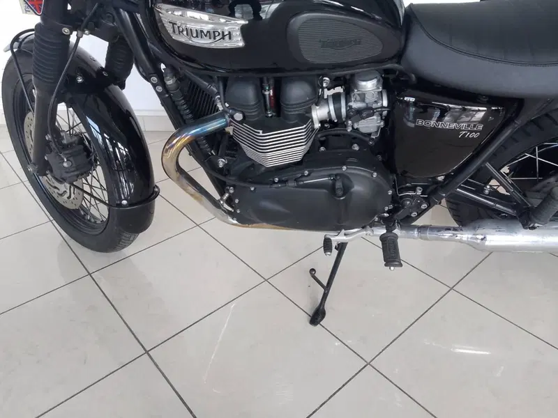 Triumph Bonneville T100 (2008 - 16) (7)
