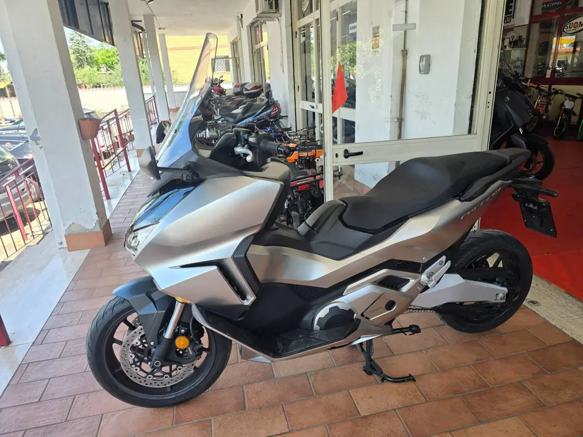 Honda Forza 750 DCT (2021 - 24) (3)