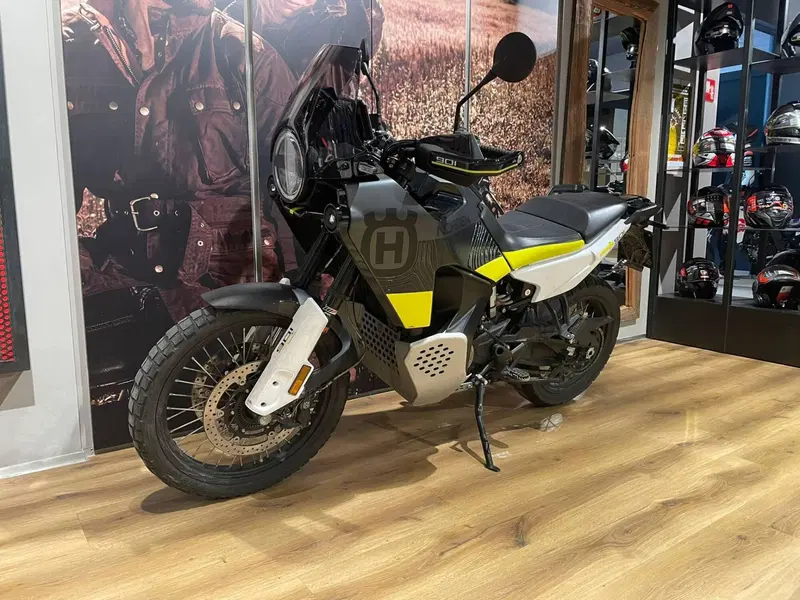 Husqvarna Norden 901 (2022 - 26) (2)
