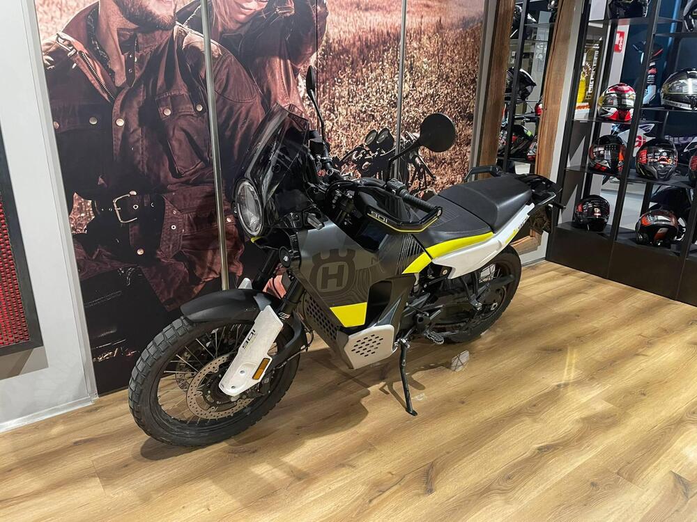 Husqvarna Norden 901 (2022 - 25) (3)