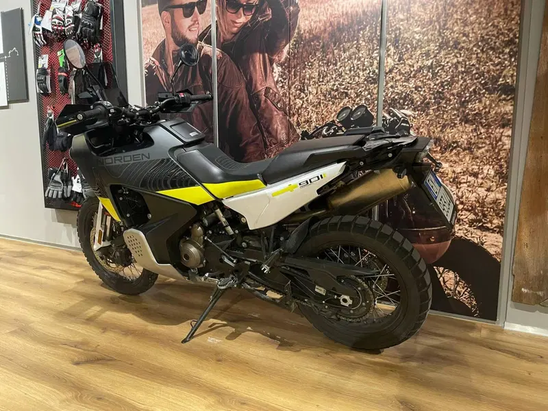 Husqvarna Norden 901 (2022 - 26) (4)
