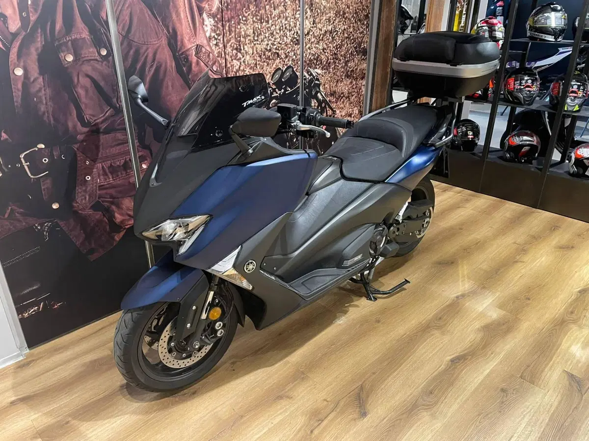 Yamaha T-Max 530 SX Sport Edition (2018 - 19) (3)