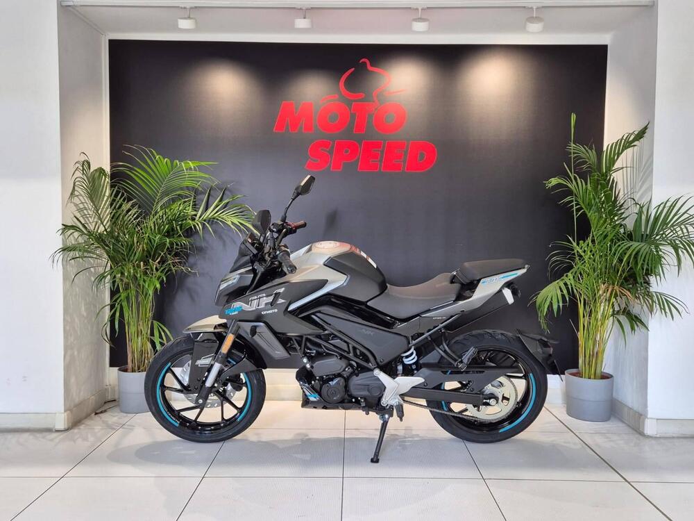 CFMOTO 125NK (2025) (2)
