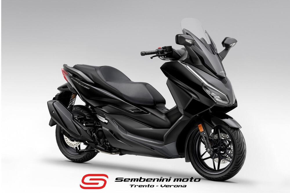 Honda Forza 350 (2025)