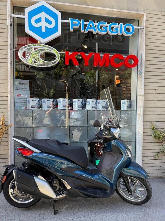 Piaggio Beverly 400 ABS-ASR (2021 - 24) (2)