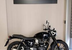 Triumph Street Twin 900 (2017 - 18) usata