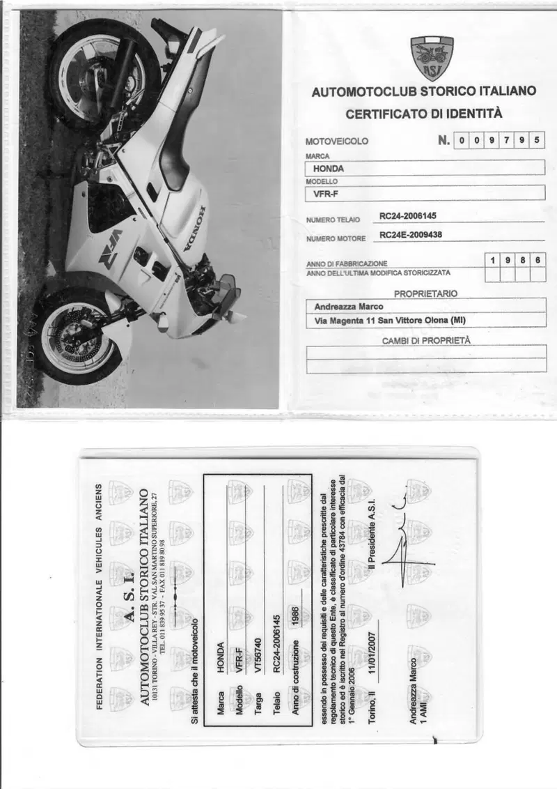 Honda VFR750F RC24 (10)