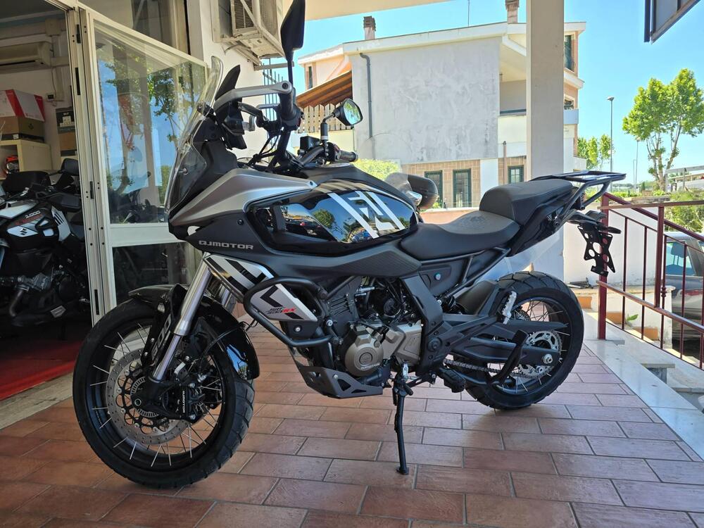 QJ Motor SRT 600 SX (2024 - 25) (2)